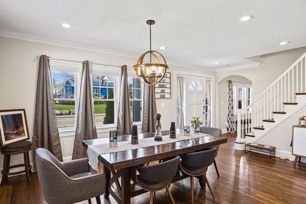 Chandelier, Dining room, Interior, Recessed Lighting, Wood Texture Flooring