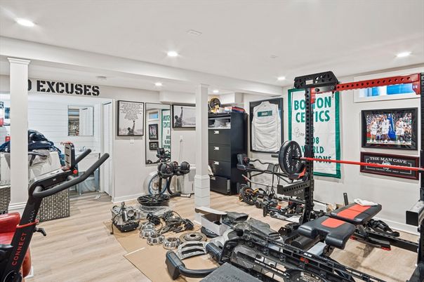 Fitness Equipment, Interior, Recessed Lighting, Wood Texture Flooring