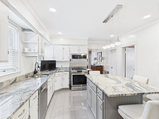 Interior, Kitchen, Pendant Lights, Recessed Lighting, Stainless Steel Appliances