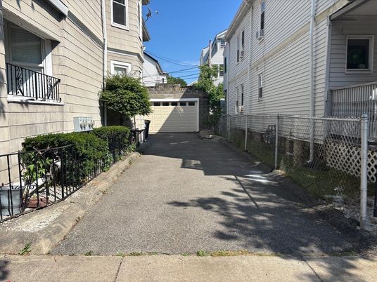 Detached Garage, Exterior
