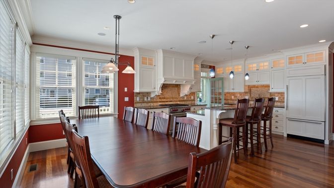 Dining room, Interior, Kitchen, Pendant Lights, Recessed Lighting, Wood Texture Flooring