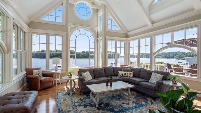 Interior, Living room, Sun Room, Water, Wood Texture Flooring