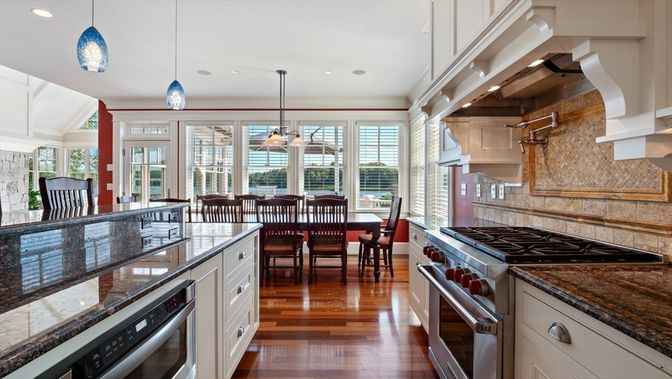 Dining room, Interior, Kitchen, Pendant Lights, Recessed Lighting, Stainless Steel Appliances, Wood Texture Flooring