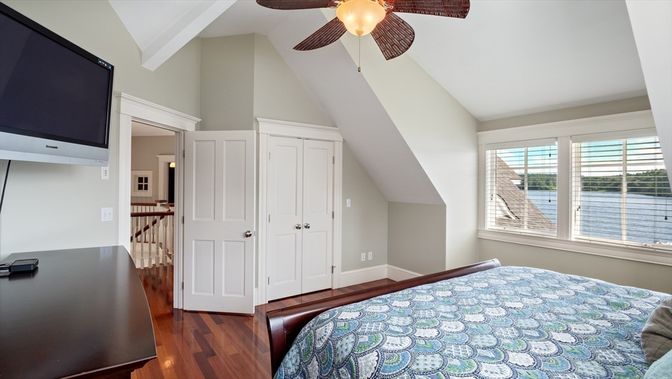 Bedroom, Interior, Water, Wood Texture Flooring