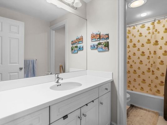 Bathroom, Interior, Recessed Lighting