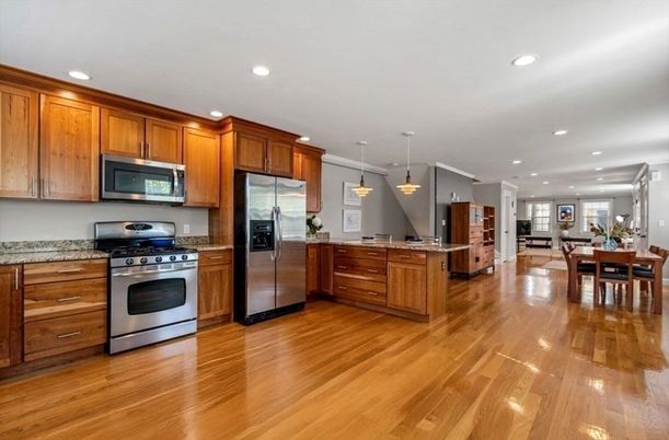 Dining room, Interior, Kitchen, Pendant Lights, Recessed Lighting, Stainless Steel Appliances, Wood Texture Flooring