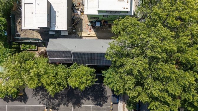 Exterior, Drone