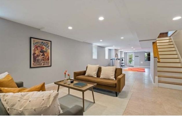 Fitness Equipment, Interior, Living room, Recessed Lighting