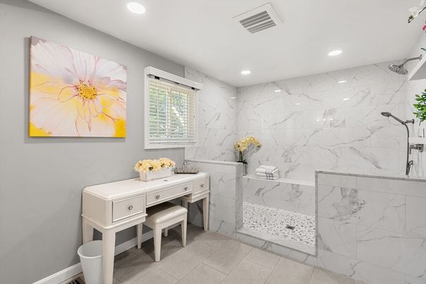 Bathroom, Interior, Marble Walls, Recessed Lighting