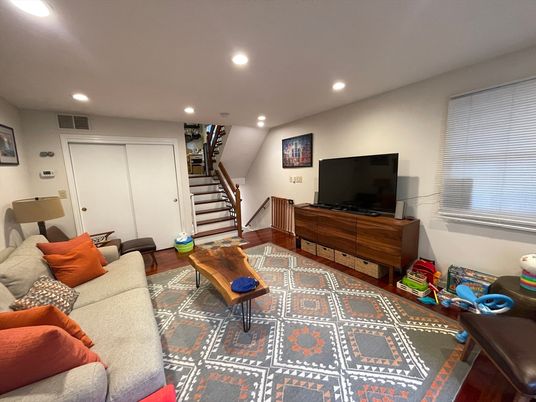 Interior, Living room, Recessed Lighting, Wood Texture Flooring