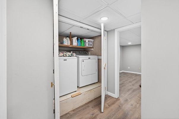 Interior, Recessed Lighting, Utility Closets, Washer, Wood Texture Flooring