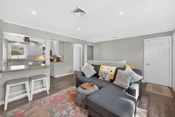 Interior, Kitchen, Living room, Recessed Lighting, Wood Texture Flooring