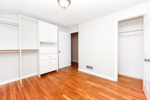 Empty room, Interior, Walk-in Closets, Wood Texture Flooring