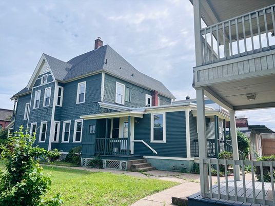 Backyard, Exterior, Facade, Queen Anne Victorian