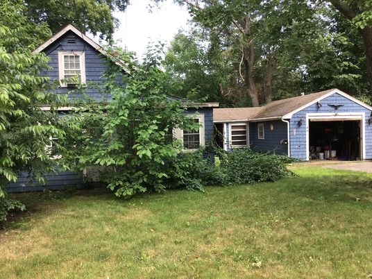 Backyard, Detached Garage, Exterior