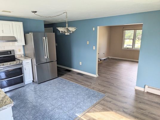 Interior, Kitchen, Pendant Lights, Wood Texture Flooring
