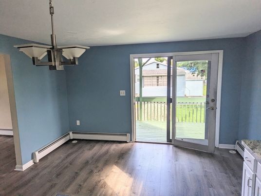 Empty room, Interior, Pendant Lights, Wood Texture Flooring