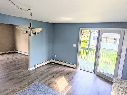 Empty room, Interior, Pendant Lights, Wood Texture Flooring