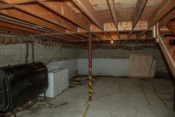 Interior, Washer, Wooden Beams, Wooden Ceilings