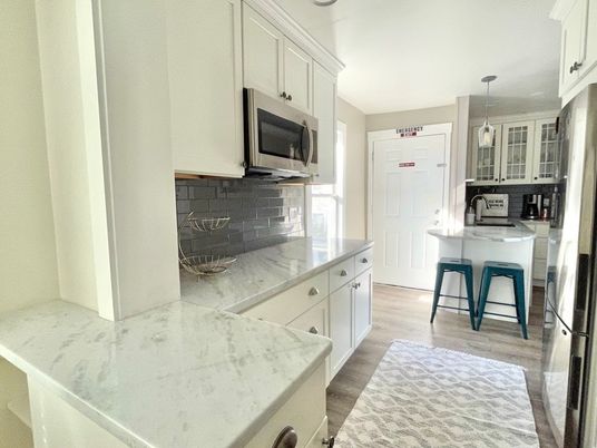 Interior, Kitchen, Pendant Lights, Wood Texture Flooring
