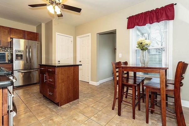 Dining room, Interior, Kitchen, Stainless Steel Appliances