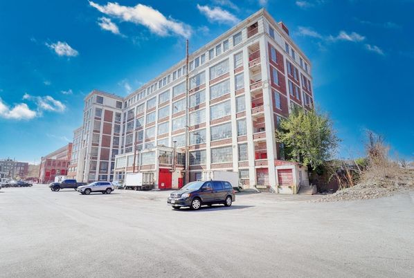 Exterior, Facade, Condo Building