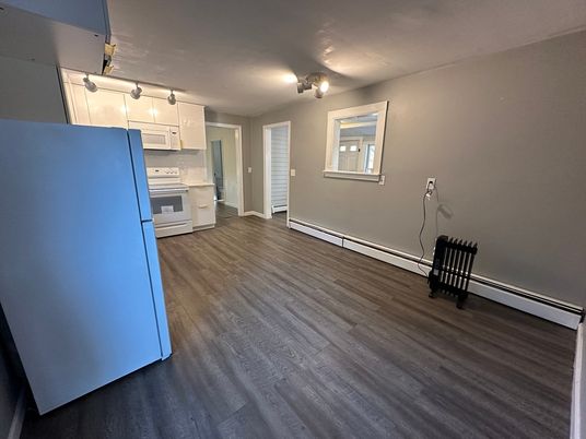 Empty room, Interior, Kitchen, Wood Texture Flooring