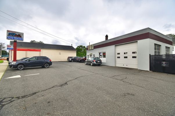 Detached Garage, Exterior