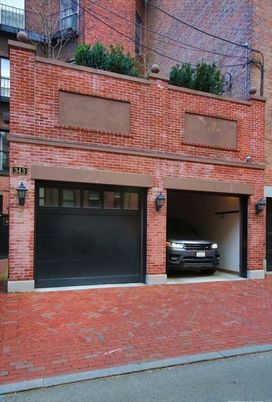 Attached, Exterior, Facade, Brick Facade, Rowhouse