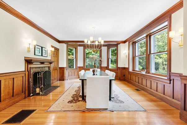 Chandelier, Dining room, Fireplace, Interior, Wood Texture Flooring