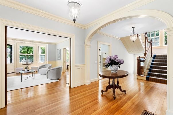 Interior, Living room, Pendant Lights, Wood Texture Flooring