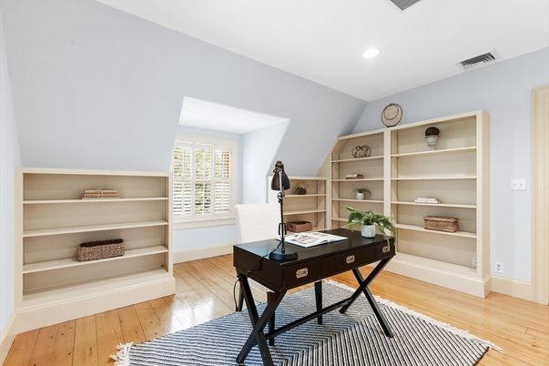 Home Office, Interior, Recessed Lighting, Wood Texture Flooring