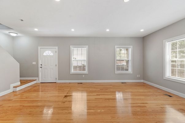 Empty room, Interior, Recessed Lighting, Wood Texture Flooring