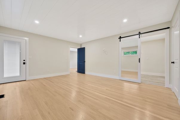 Empty room, Interior, Recessed Lighting, Wood Texture Flooring