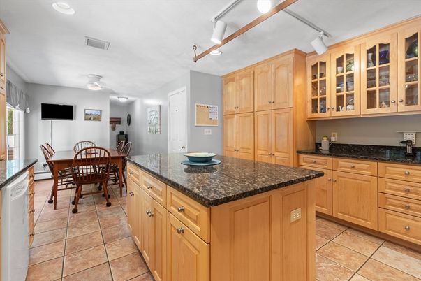 Dining room, Interior, Kitchen, Recessed Lighting