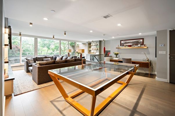 Interior, Living room, Pendant Lights, Recessed Lighting, Wood Texture Flooring