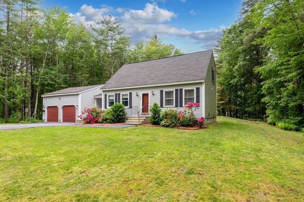 Backyard, Detached Garage, Exterior, Facade, Cape Cod