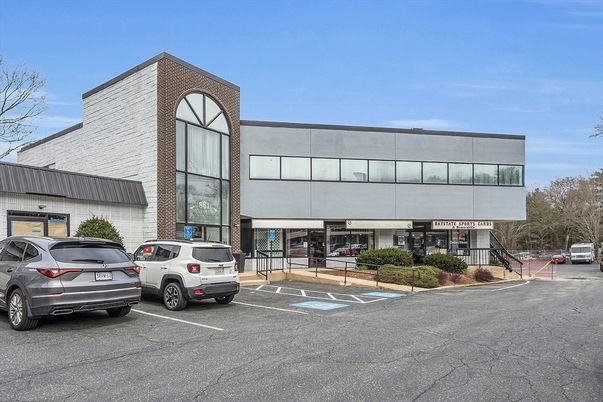 Exterior, Facade, Brick Facade, Modern