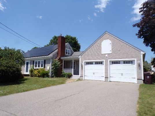 Attached, Exterior, Facade, Solar Panels, Cape Cod