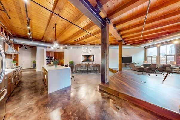 Dining room, Interior, Kitchen, Pendant Lights, Recessed Lighting, Wooden Beams, Wooden Ceilings