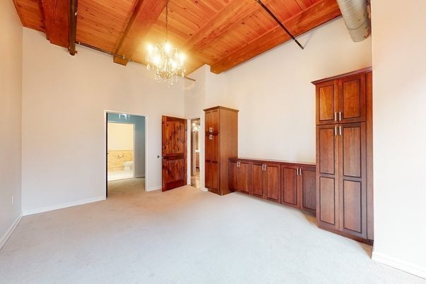 Chandelier, Empty room, Interior, Wooden Beams, Wooden Ceilings
