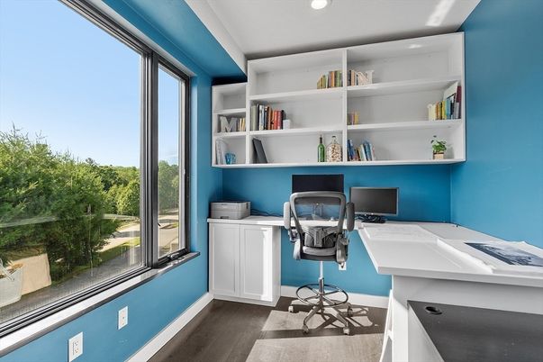 Home Office, Interior, Recessed Lighting, Wood Texture Flooring