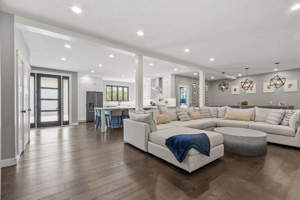 Interior, Kitchen, Living room, Pendant Lights, Recessed Lighting, Wood Texture Flooring
