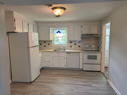 Interior, Kitchen, Wood Texture Flooring
