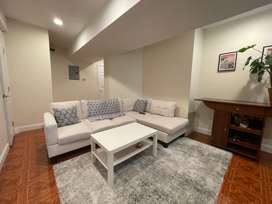 Interior, Living room, Recessed Lighting, Wood Texture Flooring