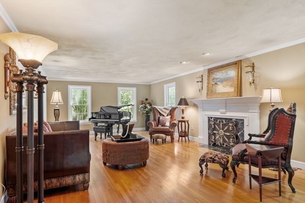 Fireplace, Interior, Living room, Piano, Recessed Lighting, Wood Texture Flooring