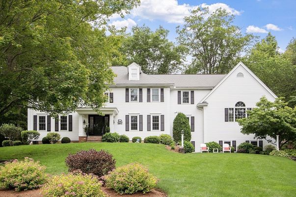Backyard, Exterior, Facade, Farmhouse