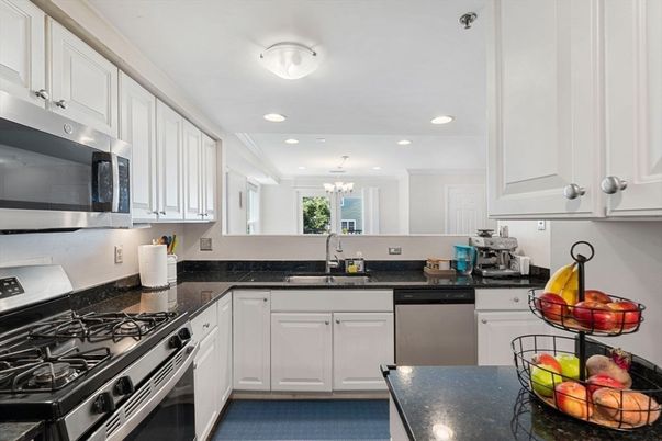 Chandelier, Interior, Kitchen, Recessed Lighting, Stainless Steel Appliances