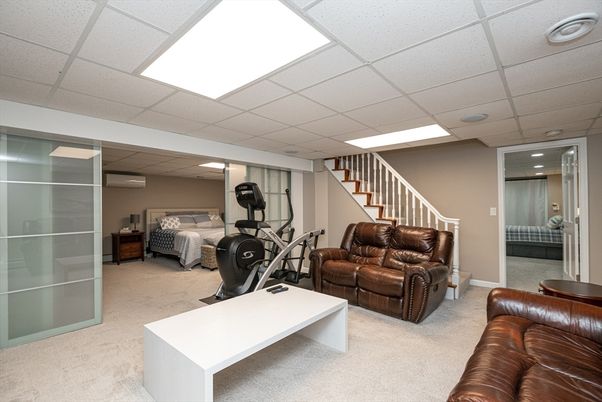 Fitness Equipment, Interior, Living room, Recessed Lighting
