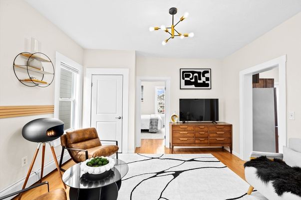 Interior, Pendant Lights, Wood Texture Flooring